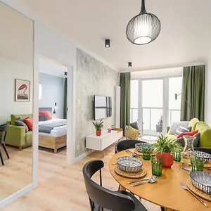 Apartment Bellmi - Parking Gratis, Plaza 5min, Komfort I Relaks, Kolberg